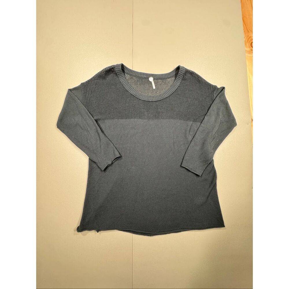Margaret O’Leary Open‎ Knit Long Sleeve Tee